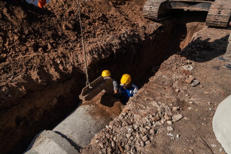 Continúan las obras hidráulicas en Moreno