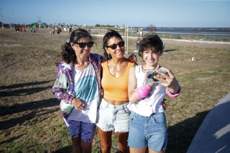 Miles de vecinos de Quilmes participaron de “Verano en el Parque de la Ribera”