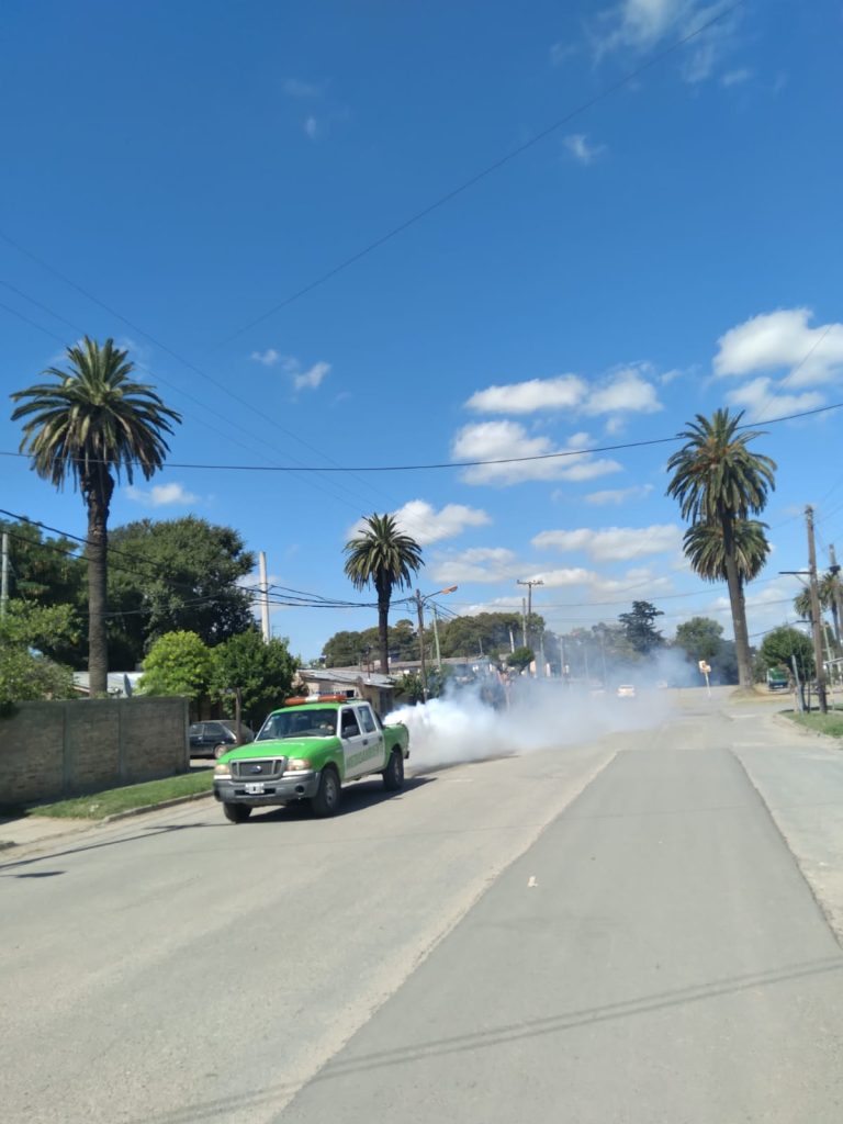 Labores de fumigación en Esteban Echeverría
