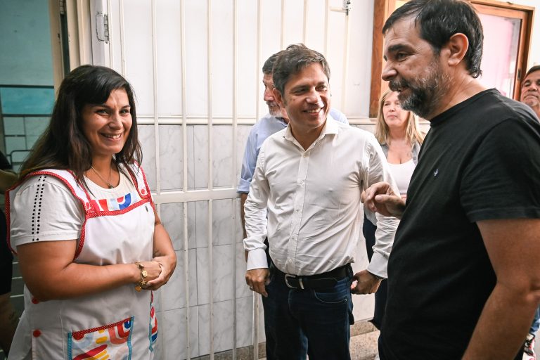 Kicillof y Moreira encabezaron las jornadas solidarias “Buen Comienzo” en San Martín
