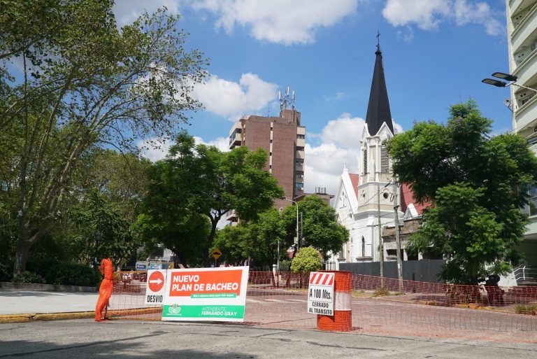 Obras de bacheo en Monte Grande