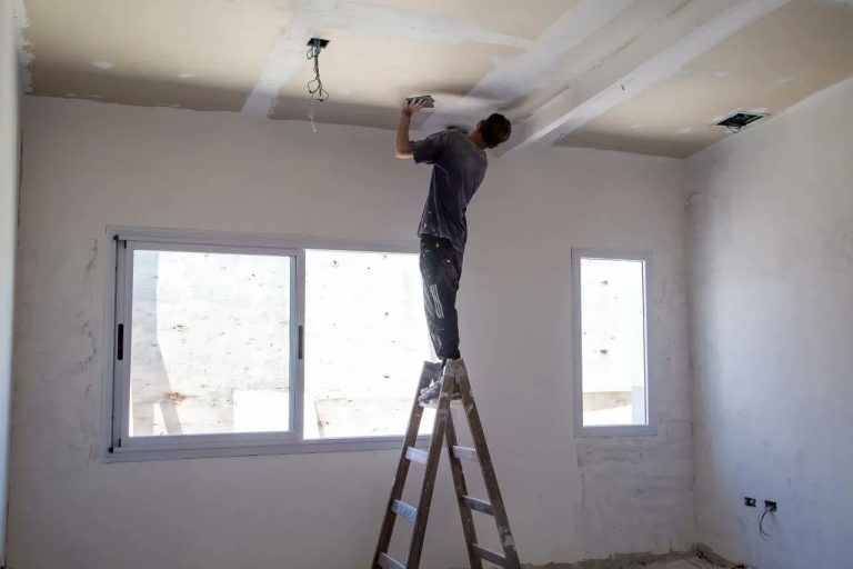 Construyen nuevas dependencias de escuela de San Francisco Solano