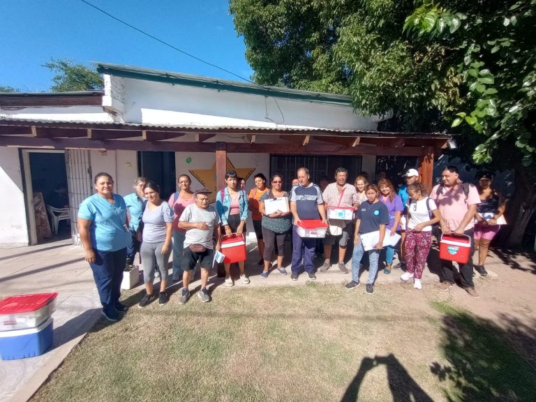 Se realizan operativos de vacunación en los barrios de San Miguel