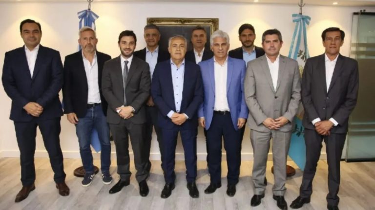 Los gobernadores acusaron a Milei de “discriminar a las provincias” por la quita de subsidios