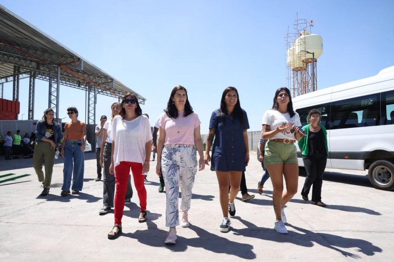 Entregan maquinaria para mejorar gestión de residuos en Moreno