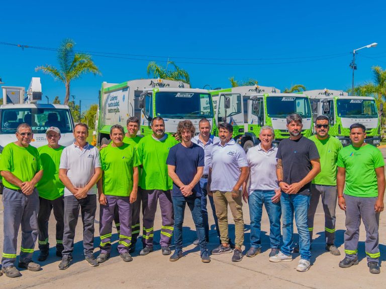 Andreotti presentó nuevos camiones para reforzar el cuidado de San Fernando