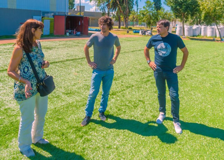 Andreotti recorrió la obra de una nueva cancha sintética de Fútbol 11 en el Polideportivo N°2     