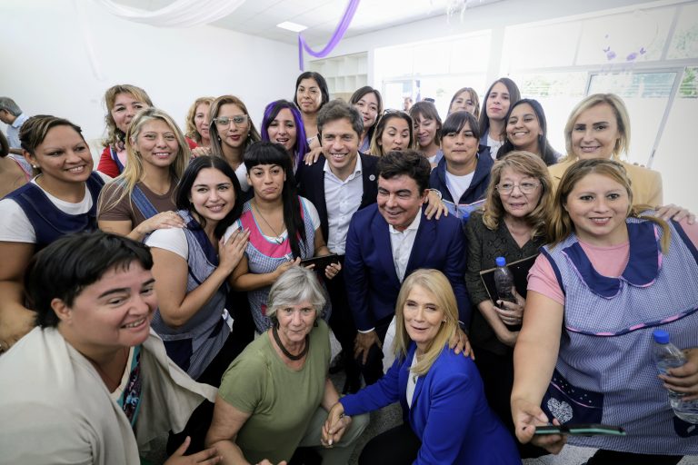Kicillof y Espinoza inauguraron un nuevo jardín de infantes en La Matanza