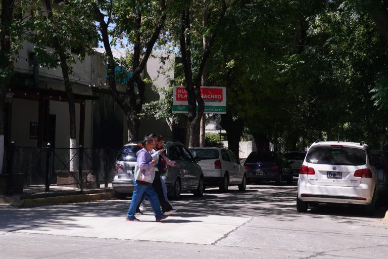 Trabajos de bacheo en Monte Grande
