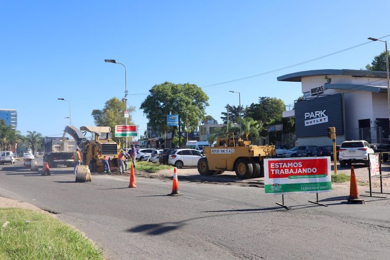 Repavimentan avenida Castex en El Jagüel