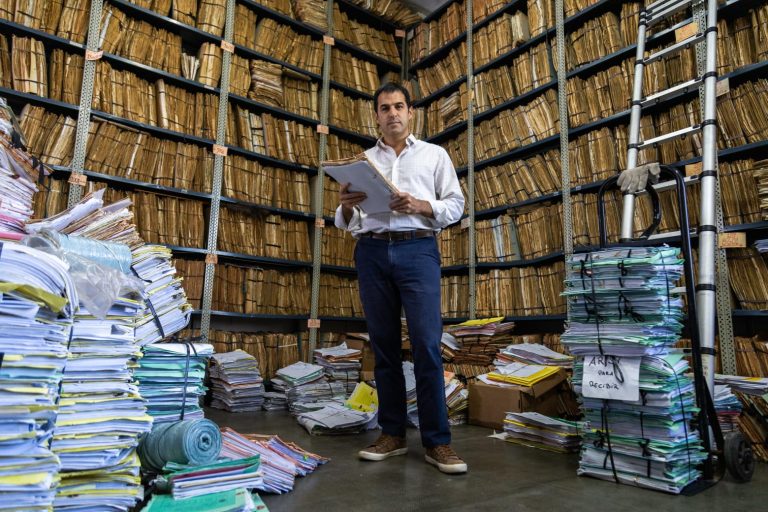 Más de 800.000 expedientes municipales de San Isidro serán digitalizados