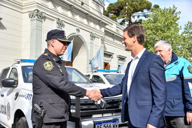 Convocan a jóvenes a sumarse a la Policía en San Vicente