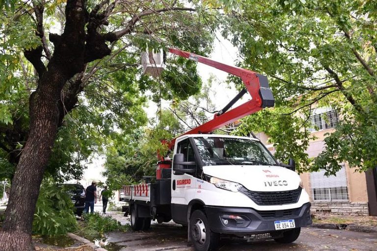 Avanzan en Morón las tareas para mitigar los efectos del temporal