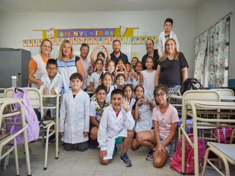 Otermín salió en defensa de la educación pública en Lomas de Zamora
