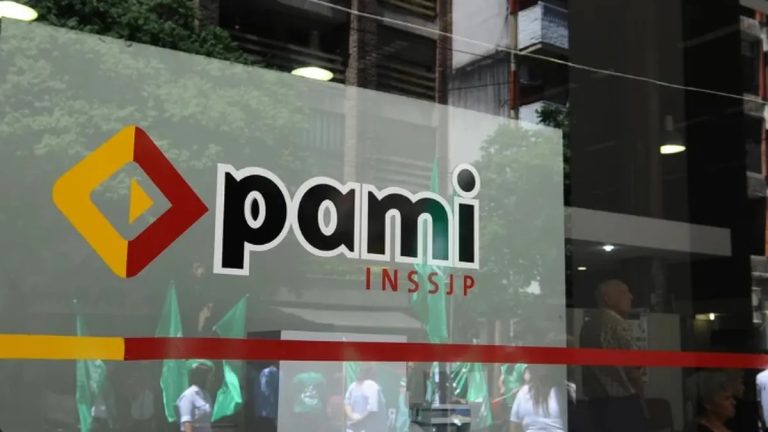 Hubo acuerdo y siguen los medicamentos gratis de PAMI