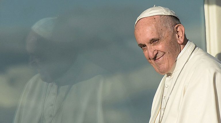 El papa Francisco advirtió que el narco en Rosario tiene “complicidades”