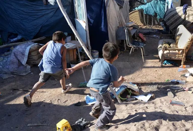 La pobreza alcanzó el 41,7% a fines de 2023 en Argentina