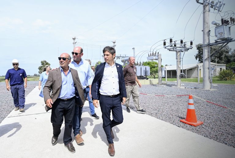 Kicillof inauguró una serie de obras en Coronel Suárez