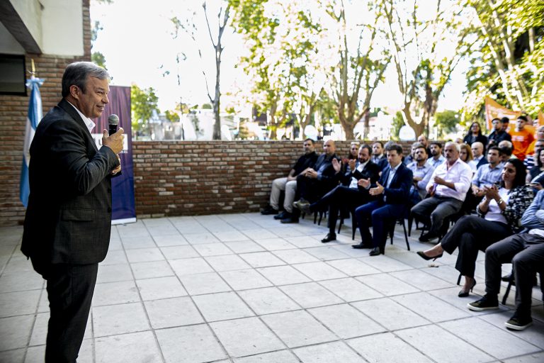 Cascallares inauguró el primer edificio de aulas de la UNAB