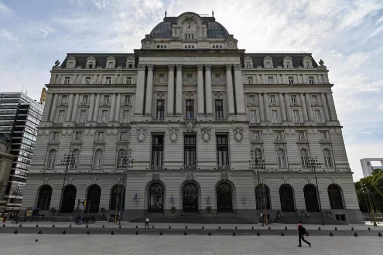El Gobierno le cambiará el nombre al Centro Cultural Kirchner