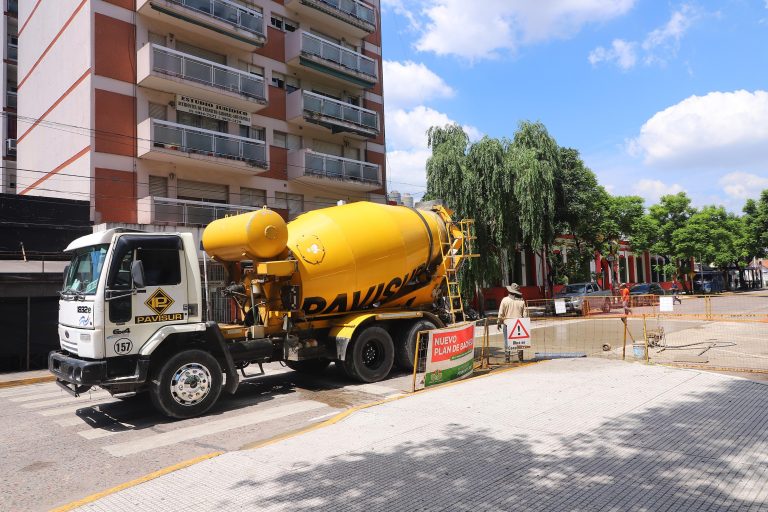 Avanza obra de bacheo en Monte Grande