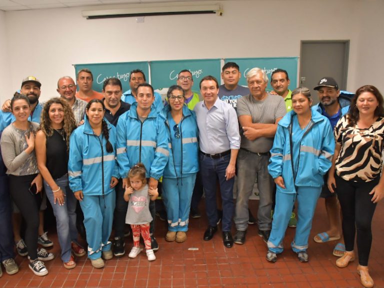 Entregan recursos a personal de salud en Florencio Varela