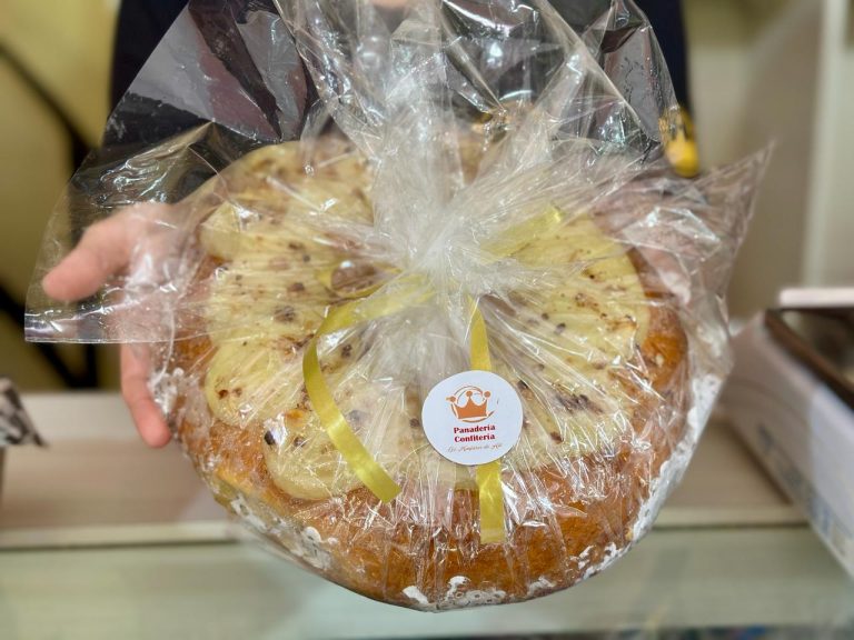 Acuerdo con panaderías para bajar el precio de las roscas de Pascuas en Brown