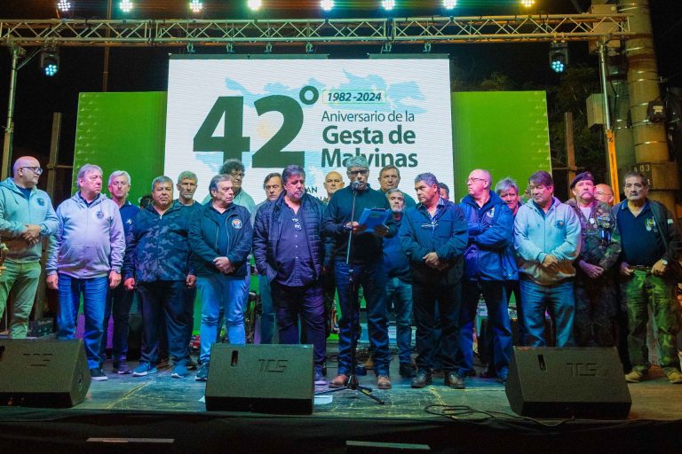 Vigilia y homenaje en San Fernando para los ex Combatientes de Malvinas