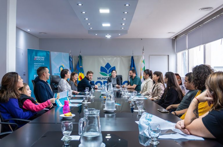Entregaron créditos a familias de Moreno para la reforma de viviendas