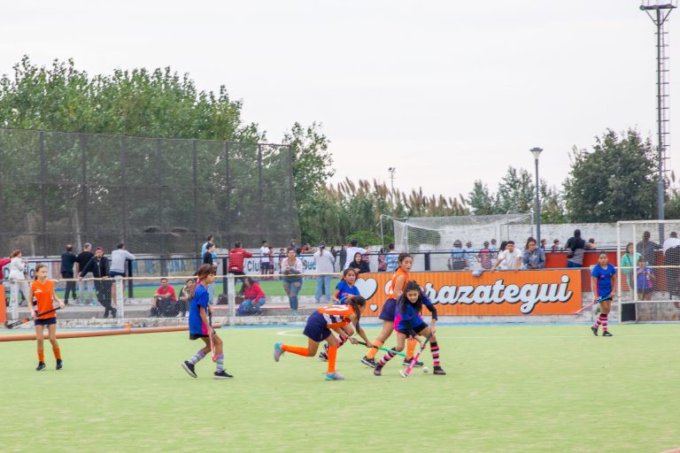 Comenzó la Liga Municipal de hockey