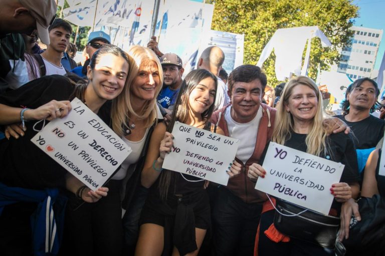 Espinoza resaltó el rol de la universidad pública para generar “movilidad social ascendente”
