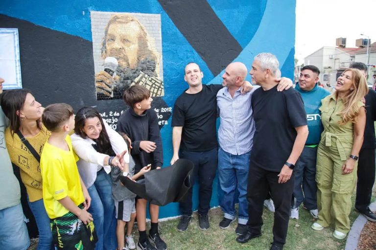 Ferraresi reinauguró la plaza “Guillermo Damián Noceto” en Barrio Azul