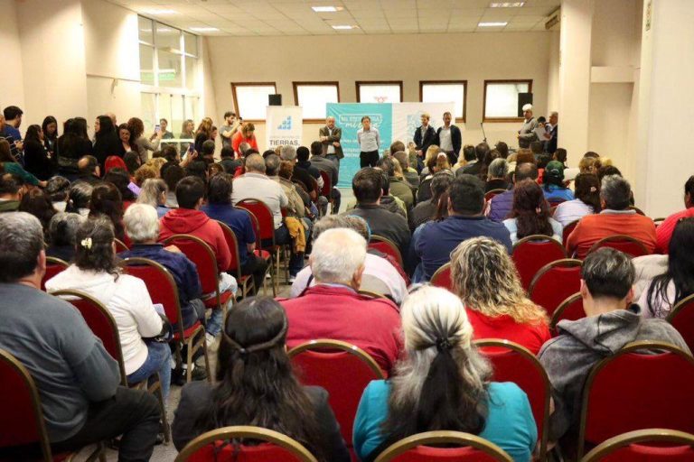 Más de 200 familias iniciaron la escritura de sus viviendas en San Miguel