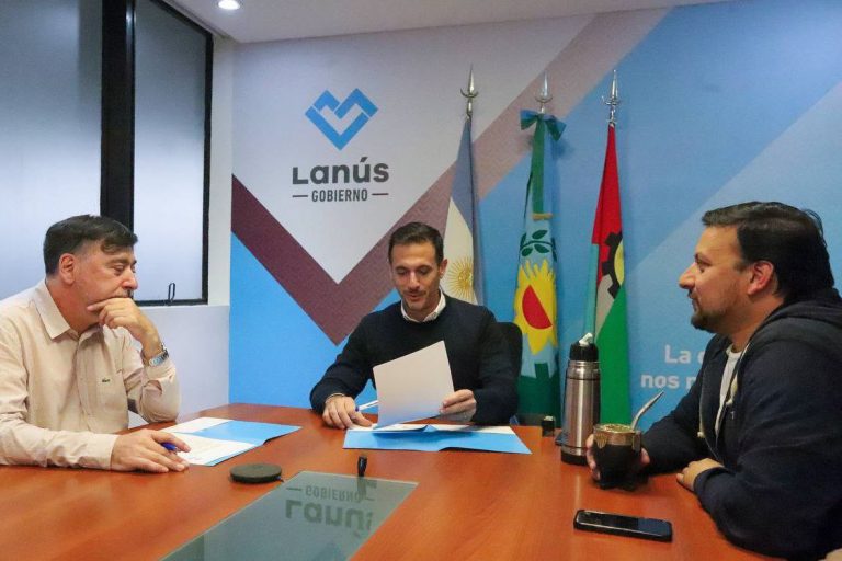 Firman convenio entre Lanús y UNDAV