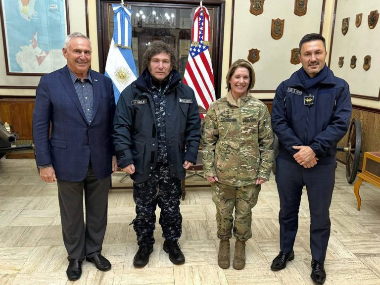 Milei se reunió con la generala estadounidense Laura Richardson