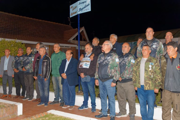 Vigilia por Malvinas en Berazategui