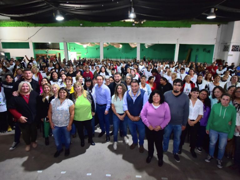 Capacitan trabajadoras del plan «Más Vida»