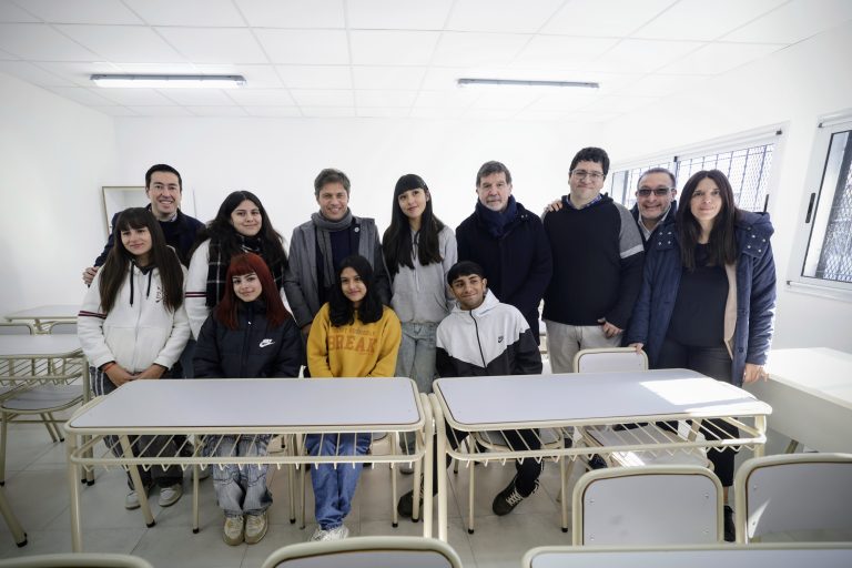 Kicillof y Nardini presentaron en Malvinas Argentinas un nuevo hito en materia de infraestructura escolar