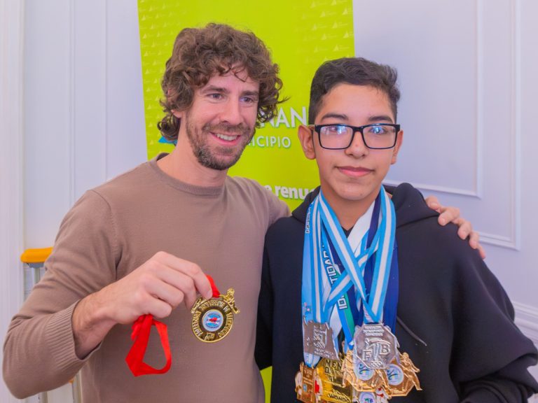 Andreotti recibió a deportistas sanfernandinos de la Selección Nacional de Taekwondo
