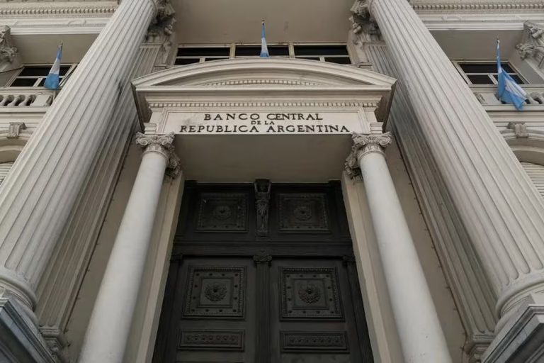 El Banco Central volvió a bajar la tasa de interés hasta el 40%
