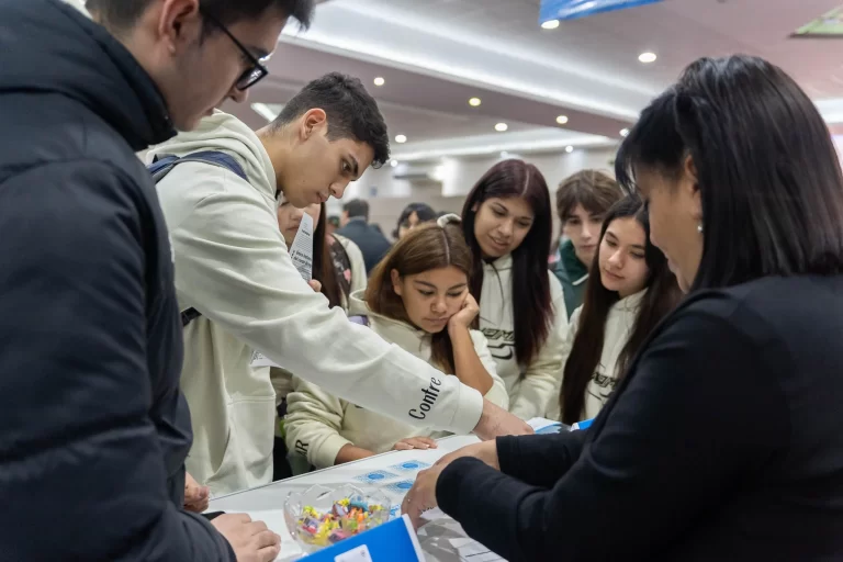 18 mil estudiantes participaron de la Feria de la UNLaM