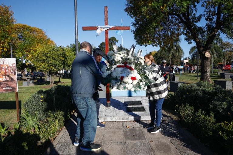 La Matanza conmemoró los 42 años del hundimiento del Crucero A.R.A. General Belgrano