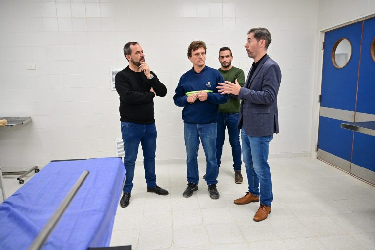 Sujarchuk recorrió las obras de ampliación del Hospital del Bicentenario