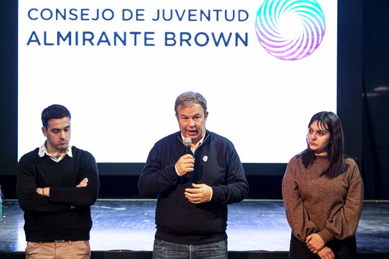 Cascallares encabezó la apertura del Consejo de Juventud 2024 de Almirante Brown