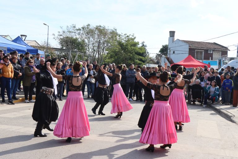 San Miguel celebró el Día del Himno Nacional en un operativo del Municipio en tu Barrio