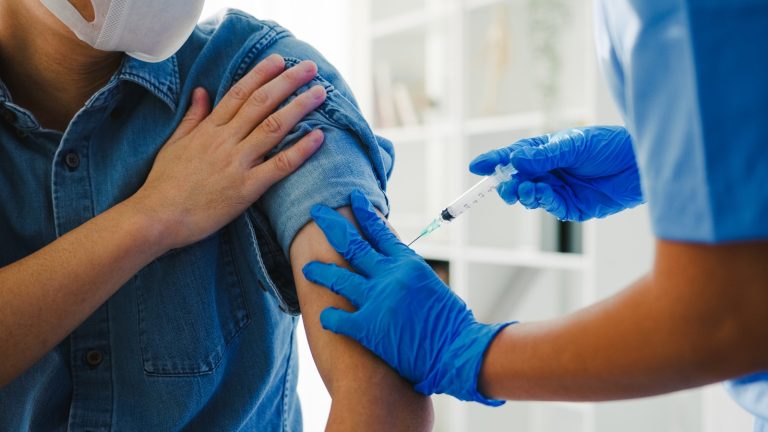 Continúa la campaña de vacunación antigripal en Vicente López