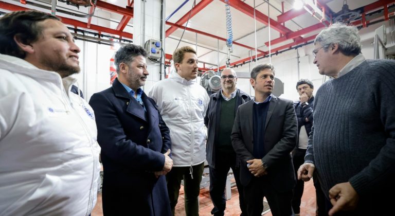 Kicillof inauguró el nuevo edificio de la Escuela de Educación Especial N°502 de Merlo