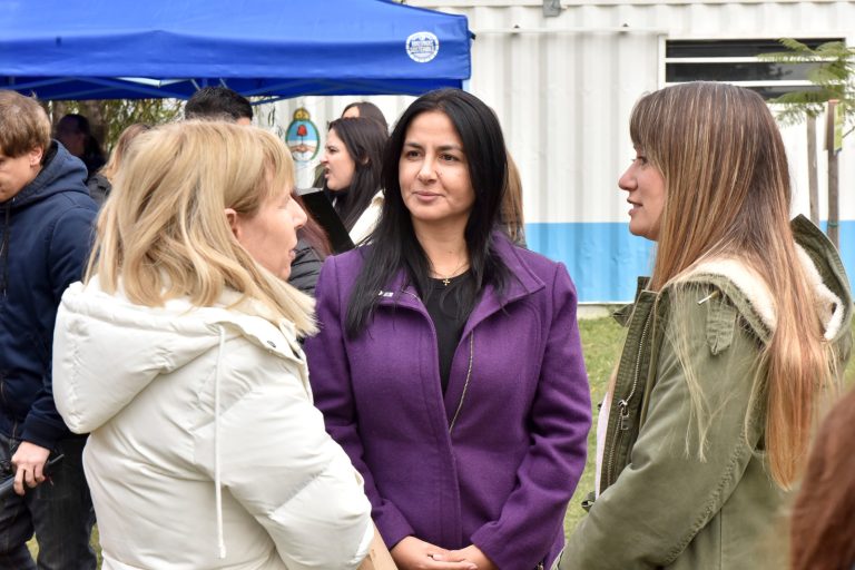 Encuentro de instituciones ligadas al bienestar animal en Malvinas Argentinas
