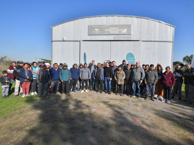 Brindan insumos para emprendedores agropecuarios