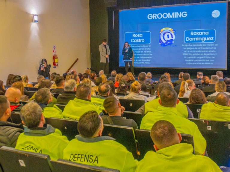 San Fernando capacita sobre Grooming a los servidores públicos